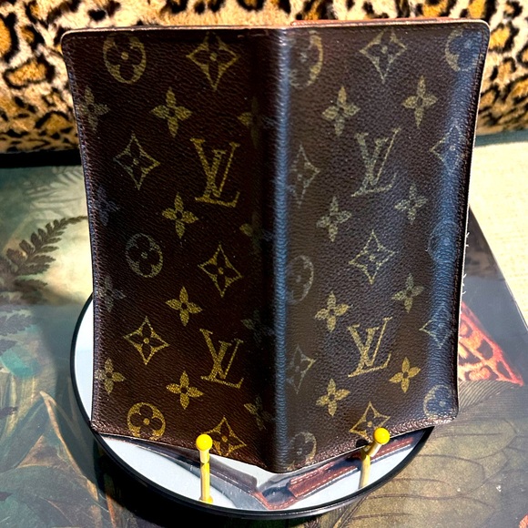 Louis Vuitton Handbags - LOUIS VUITTON AUTHENTIC MONO LONG CARD HOLDER